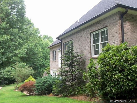 3rd image of 3190 Sandy Lee Ct
