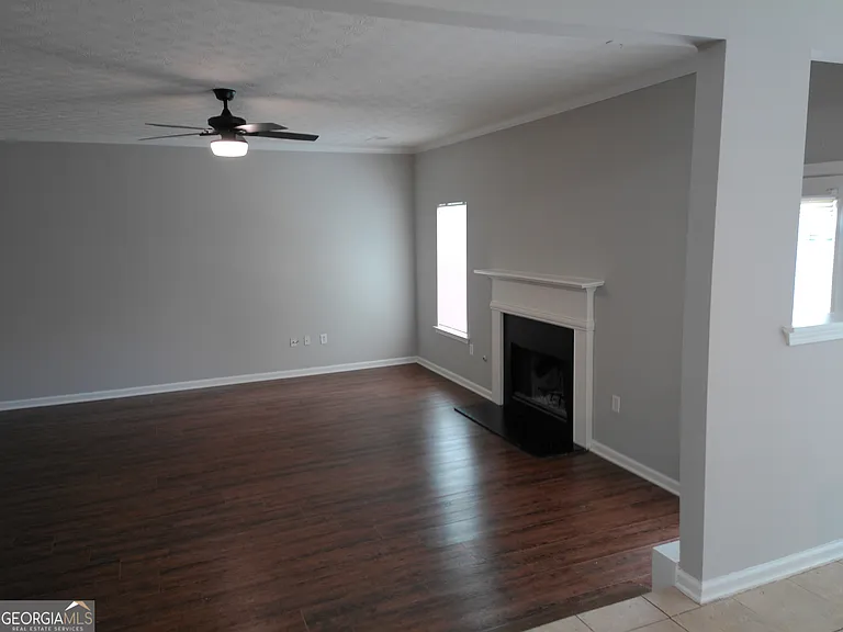 235 Vaness Dr — Photo 7