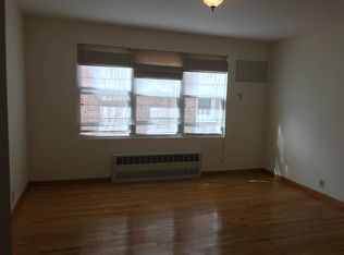 6730 75th St, Middle Village, NY 11379