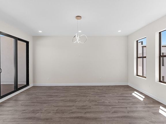 5th image of 8458 Modano Pl