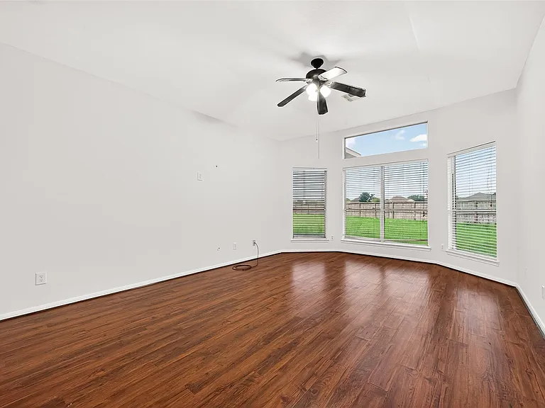 22303 Naple Hollow Ln — Photo 28
