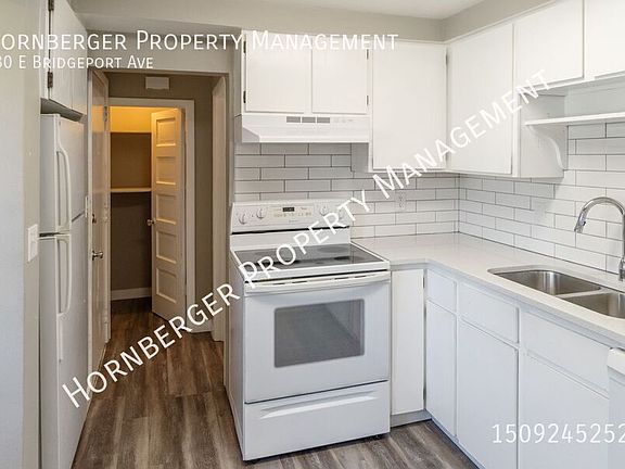 3rd image of 730 E Bridgeport Ave