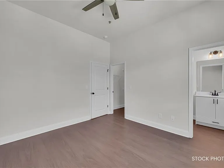 1038 Homestead Way St — Photo 17