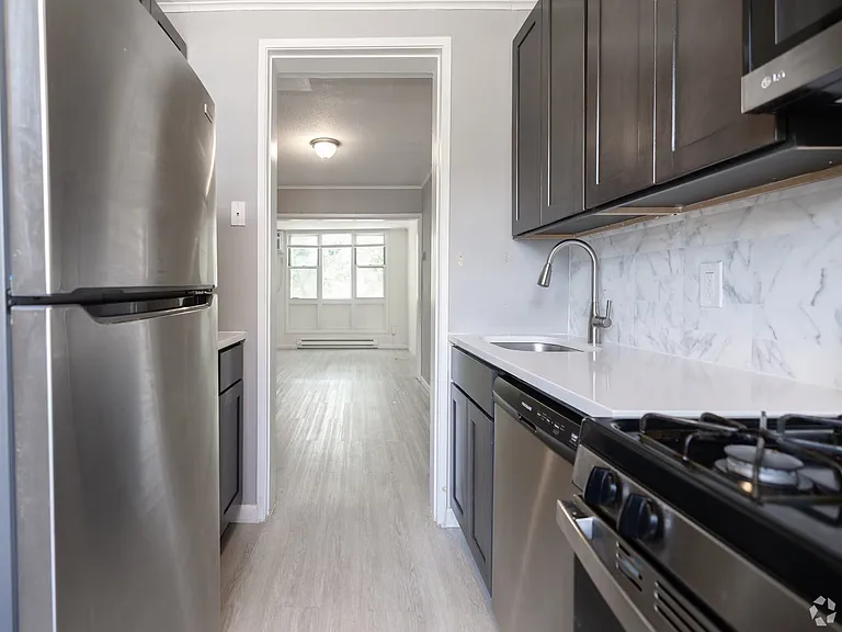 Cortlandt Living — Photo 23