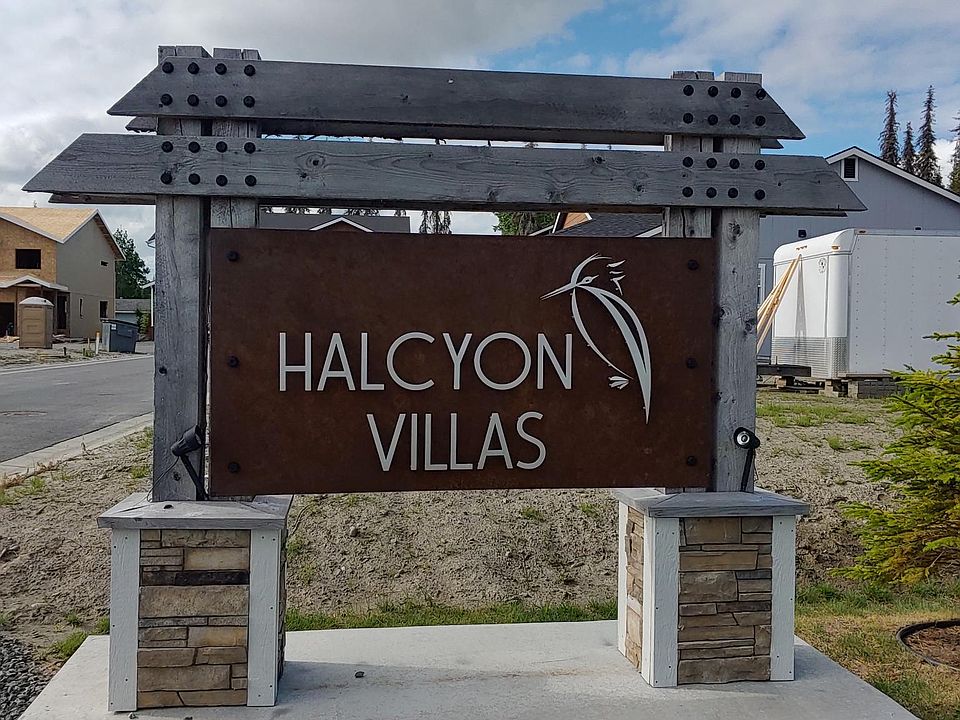 Welcome home to Halcyon Villas Townhome subdivision. Convenient Location, Low Maintenance Living.