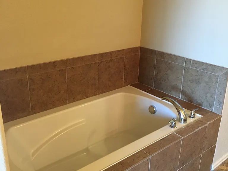 7905 Wagonwood Pl — Photo 26