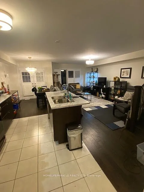 3 bed, $2,699 — Photo 4