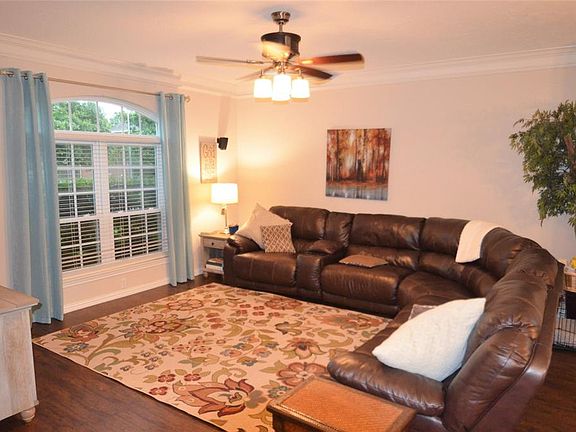 4th image of 14702 Dawn Vale Dr