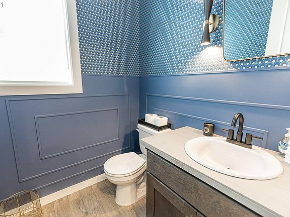 4th image of 10908 NE 95th Pl