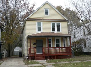 702 Helmholz Ave, Waukegan, IL 60085