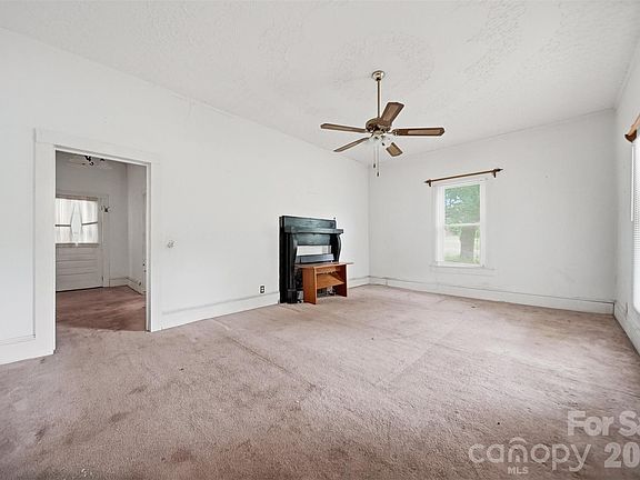 5th image of 1289 Davis Rd