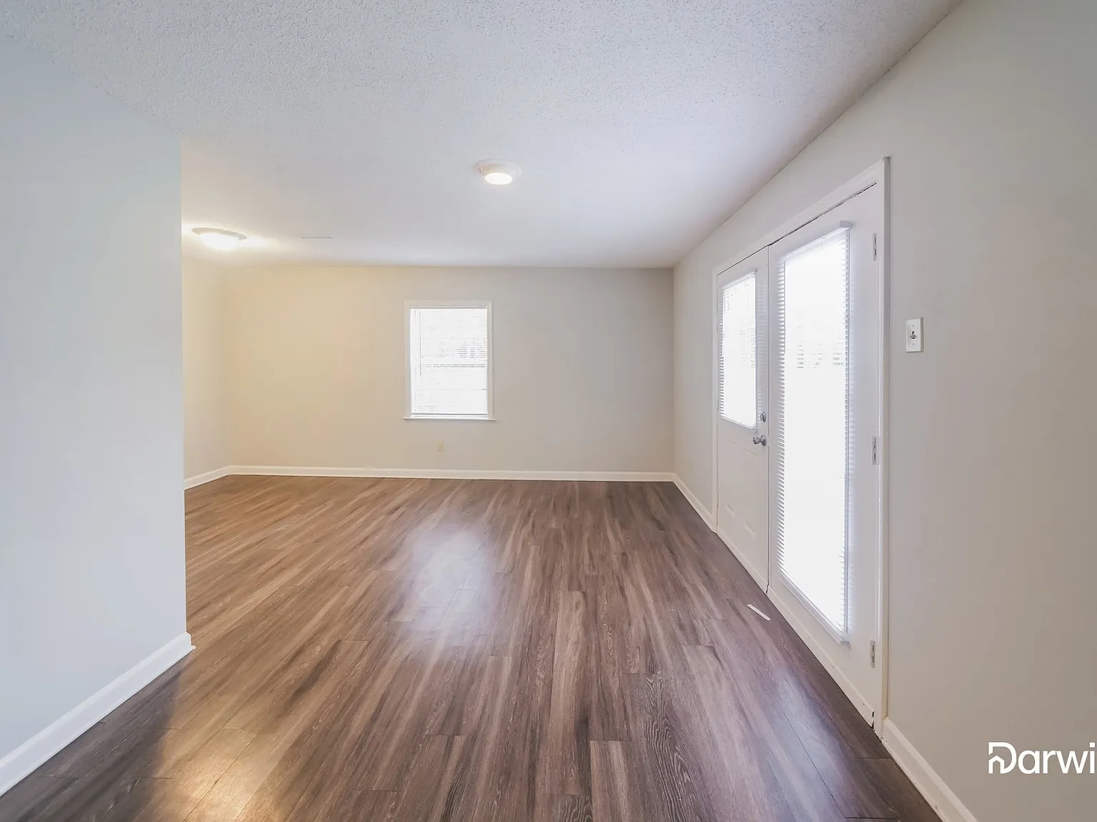3 bed, 2.5 bath, 1677 sqft, $1,495 — Photo 3