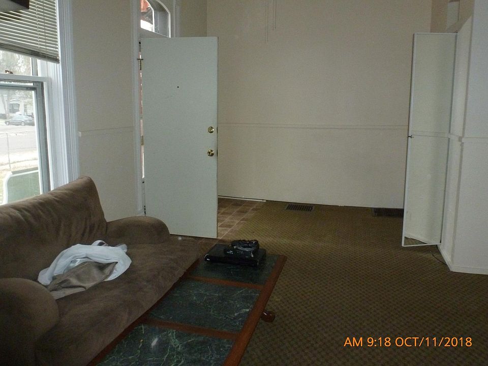 Living room/bedroom