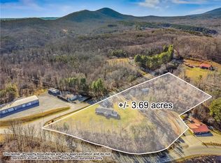 3017 Mountain Rd, Walnut Cove, NC 27052