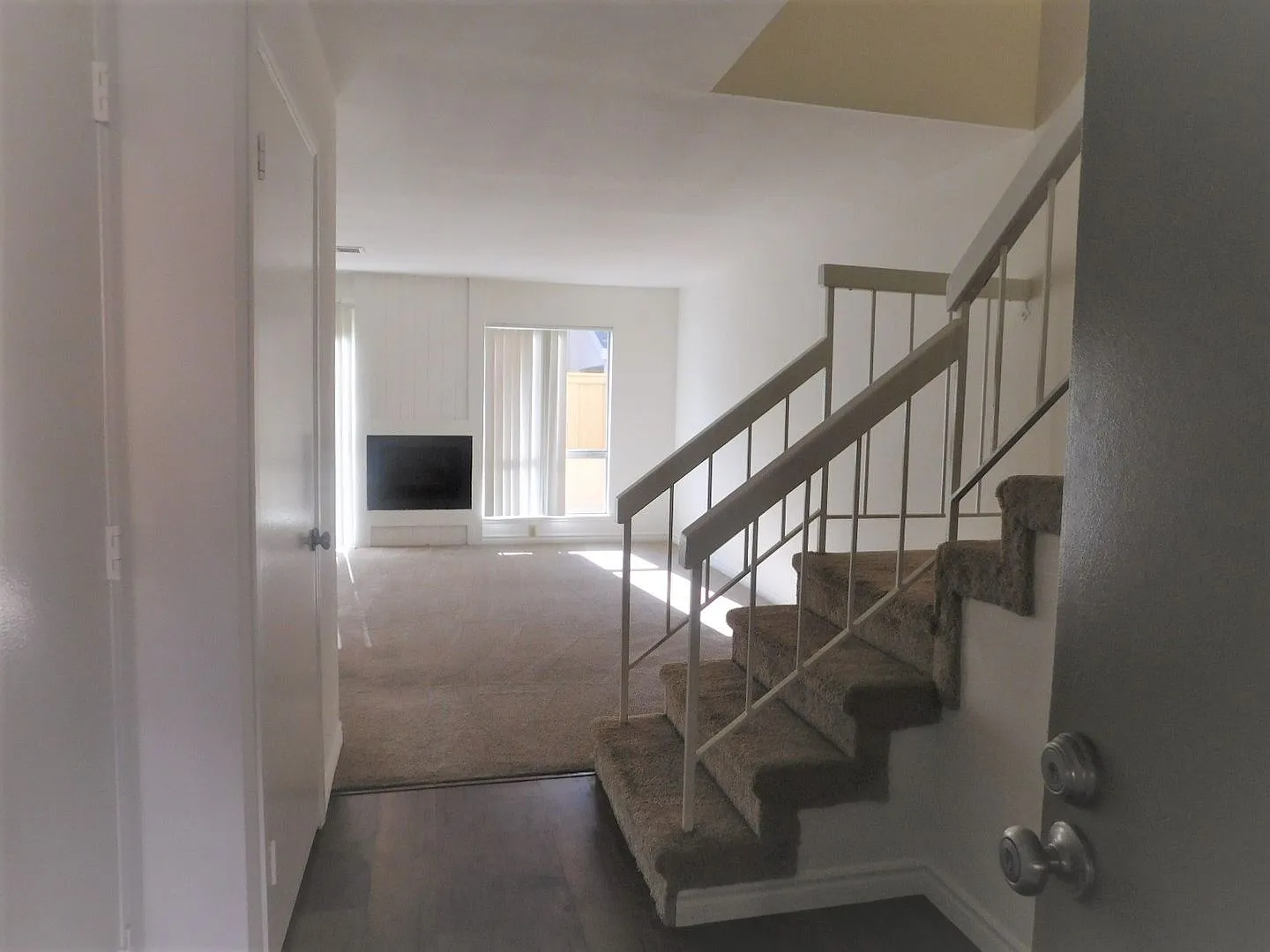 JAM4781 — Photo 3