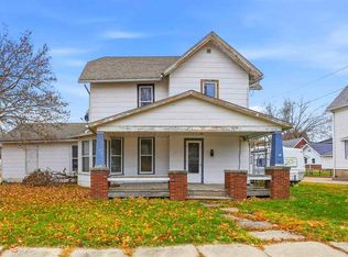 221 S Avenue D, Washington, IA 52353