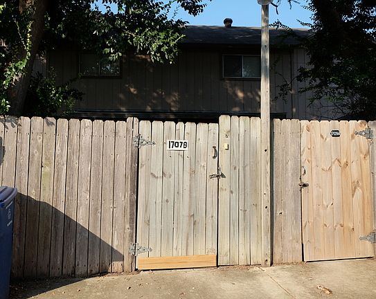 3rd image of 1707 Patricia Dr