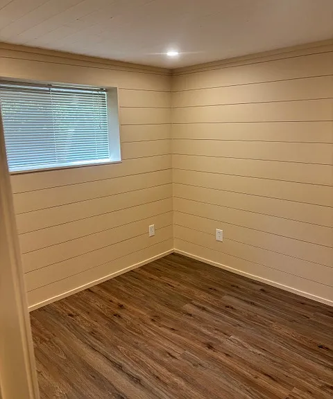 N Cochran Ln — Photo 12