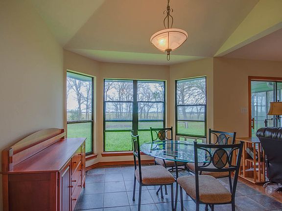 4th image of 11067 Forest Dr