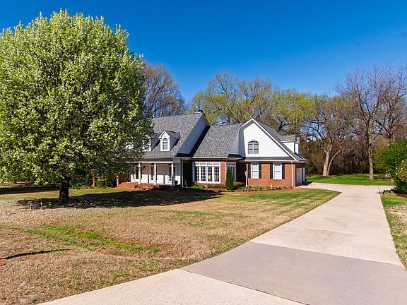 4th image of 6508 Vintage Ridge Ln