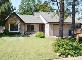 17119 Sunny Hollow Rd, Edmond, OK 73012
