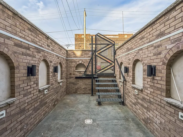 1845 E Cambria St #1 — Photo 5