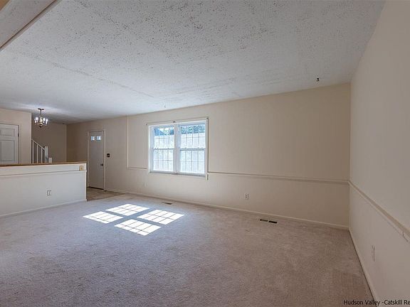 4th image of 169 Altamont Dr
