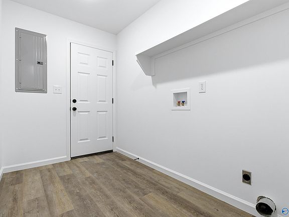5th image of 195 Garden Gate Cir