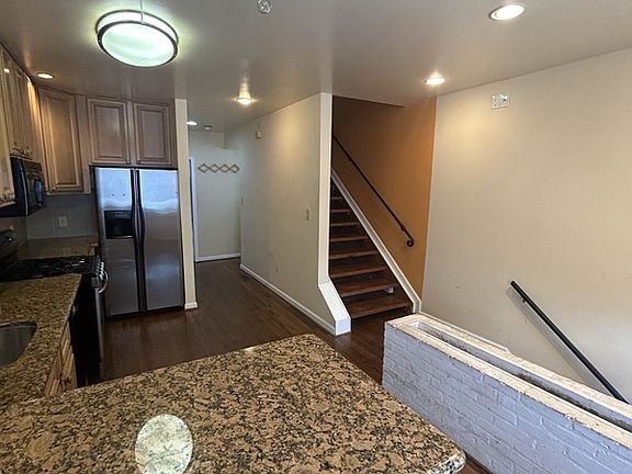 4th image of 22 E 24th St #1