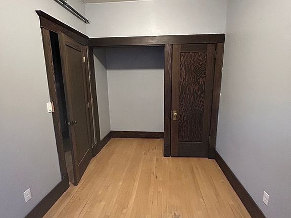 4th image of 429 W Park St #204