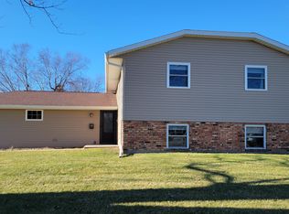 625 Olive Ct, Geneseo, IL 61254