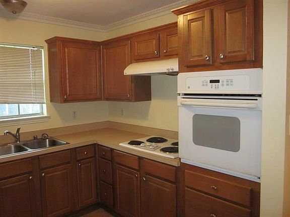 3rd image of 5818 E University Blvd APT 216