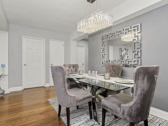 3rd image of 4 Sadore Lane #3B