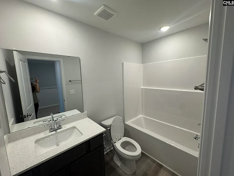 127 Carr Ln — Photo 15