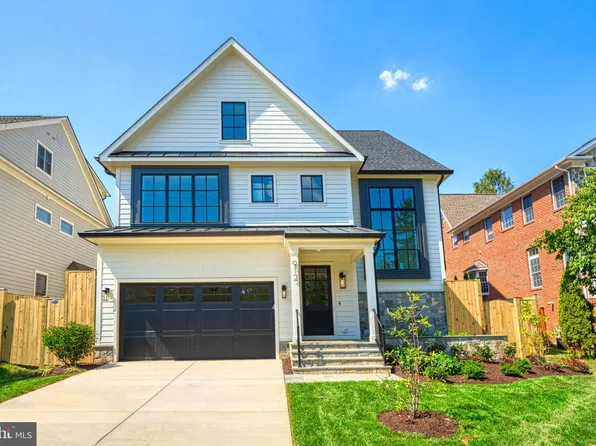 912 N Cleveland St, Arlington, VA 22201