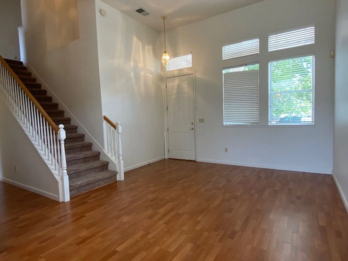West Roseville home — Photo 3