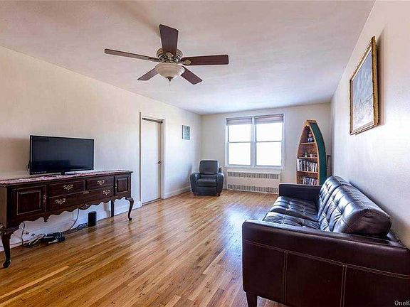 5th image of 530 Dubois Ave APT 12C