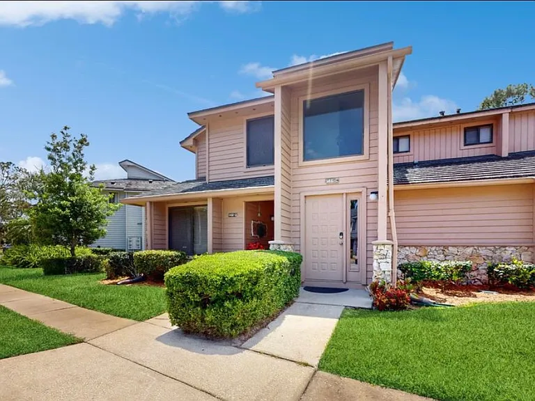 146 Blue Heron Dr #A — Photo 2