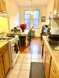 Rented by R New York