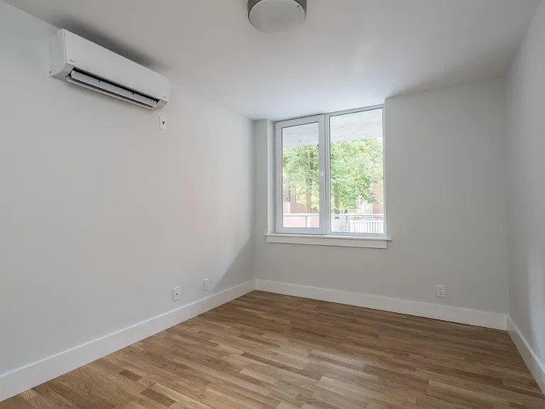 334 Harvard St #J2 — Photo 6