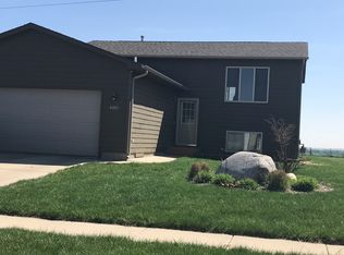 4005 W 93rd St, Sioux Falls, SD 57108