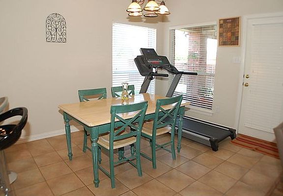 4th image of 3305 Aqua Springs Dr