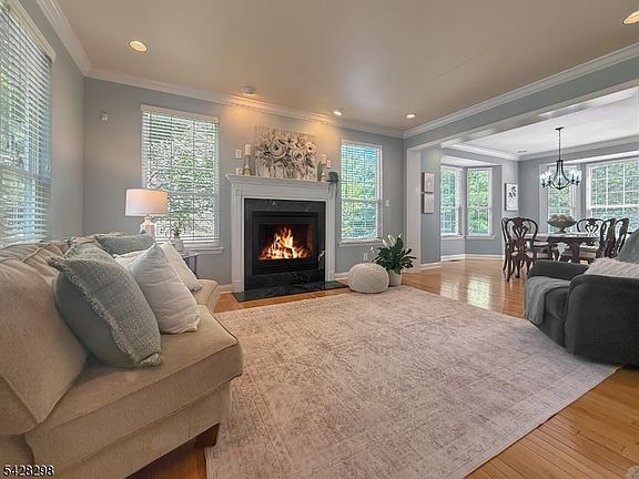3rd image of 8 Miller Ln