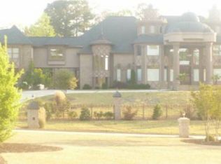 2204 Victor Ct, Loganville, GA 30052