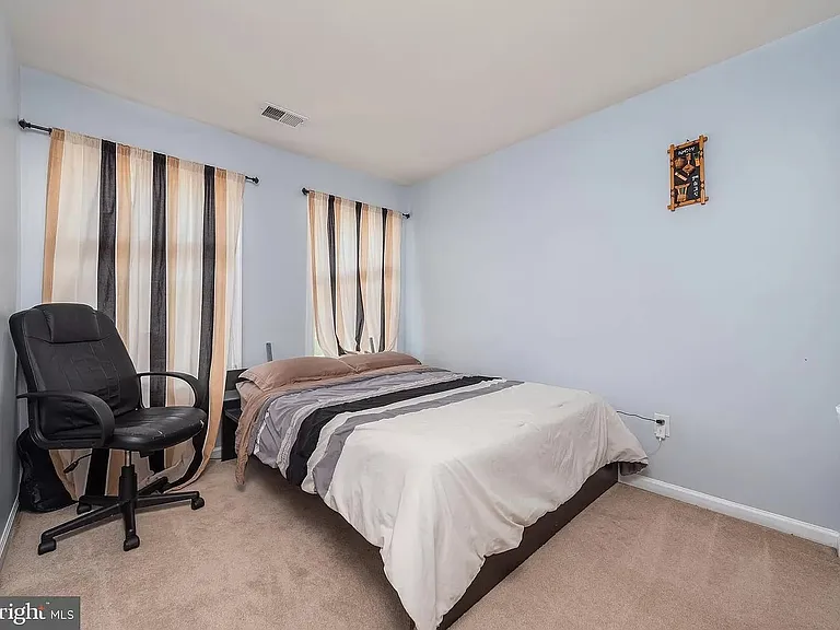 3906 Cotton Tree Ln — Photo 3