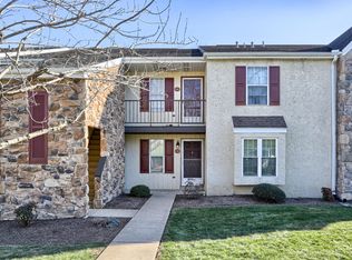 141 Oak Knoll Cir, Millersville, PA 17551