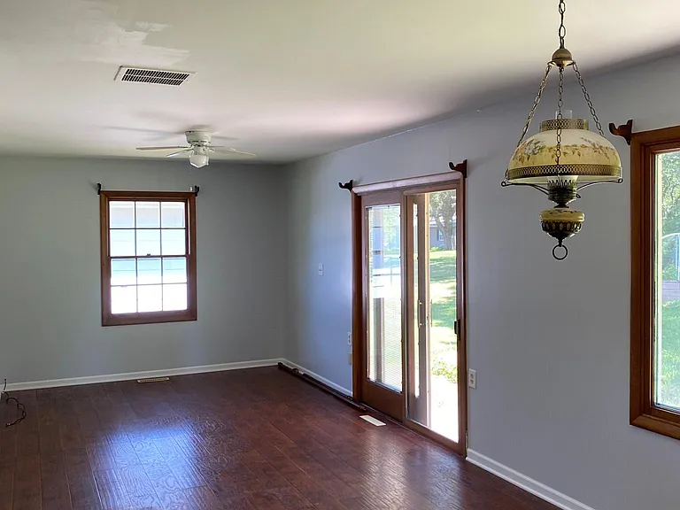 1118 N Cumberland Cir — Photo 18