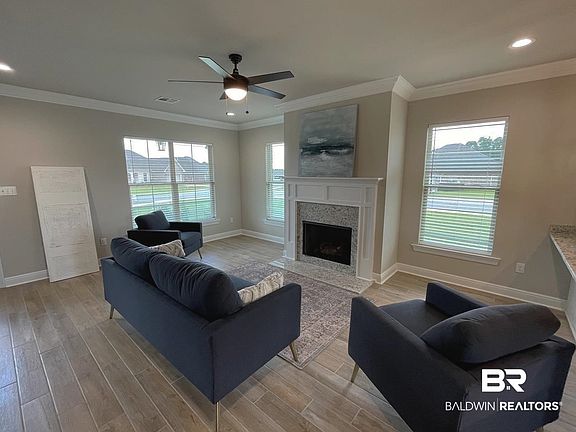 5th image of 9961 Chipper Ln