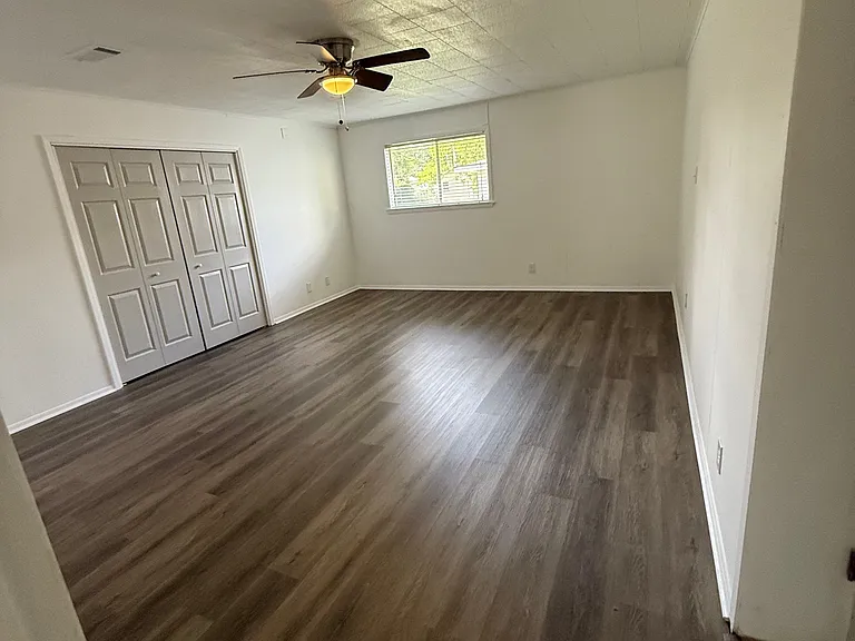 107 Sherry Dr — Photo 9