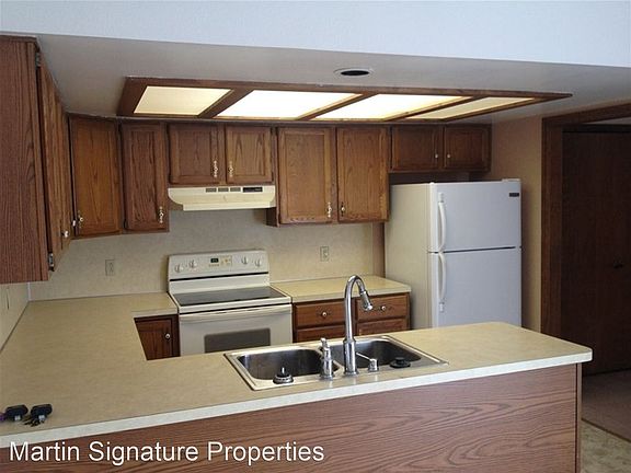 3rd image of 6725 Worth Ave